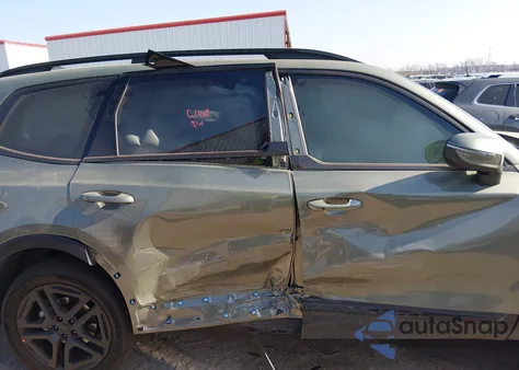 2025 Kia Telluride Ex X-Line z USA, uszkodzony, nr VIN 5XYP3DGC3SG706373